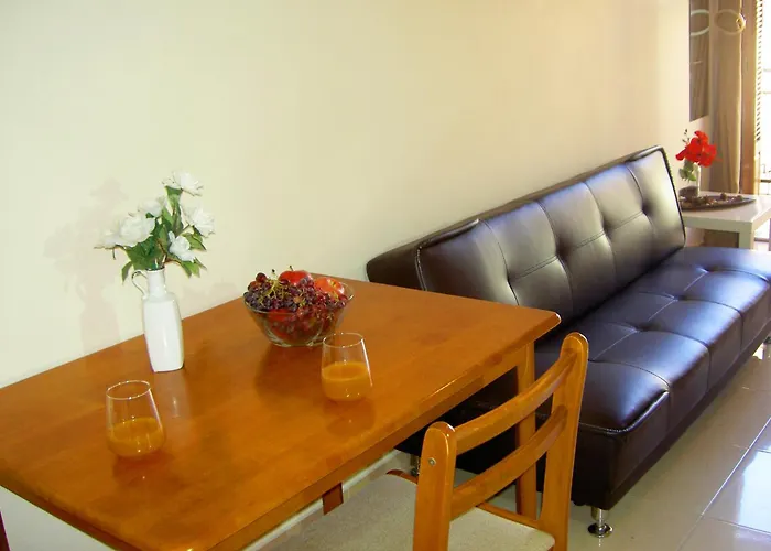 Mat Old Town Apartments L